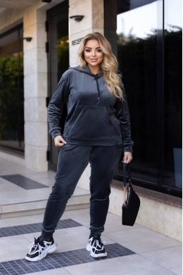 Жіночий костюм з велюру колір графіт