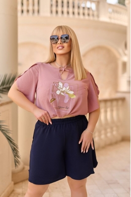 Жіночий костюм двійка з шортами колір пудра