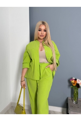 Жіночий костюм двійка з льону салатового кольору