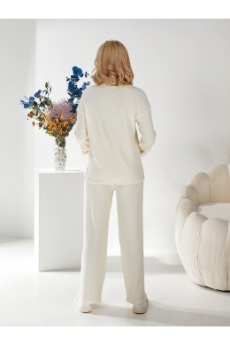 Жіночий прогулянковий костюм вязка колір молочний