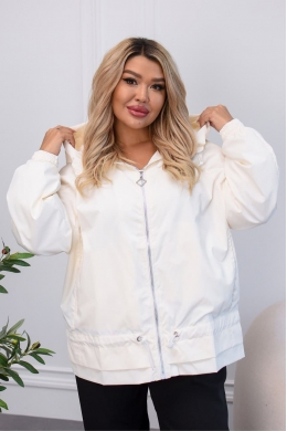 Жіноча легка вітровка з капюшоном молочного кольору