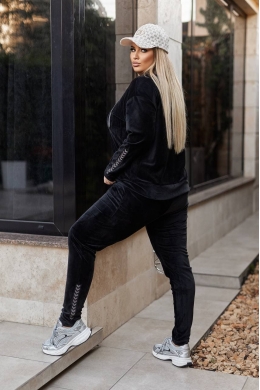 Жіночий костюм велюровий колір чорний