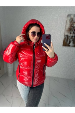 Жіноча тепла курточка колір червоний