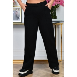 Жіночі зимові штани чорного кольору