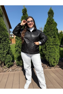 Жіноча демісезонна куртка чорного кольору