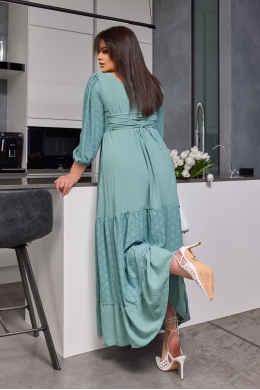 Жіноча сукня максі вільного крою кольору фісташка