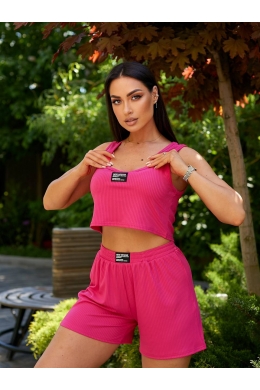 Жіночий костюм шорти та топ колір малина