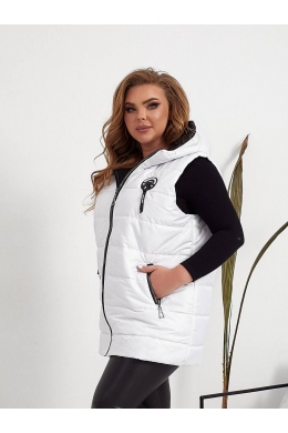 Жіночий стьобаний жилет прямого крою з кишенями на змійці білого кольору