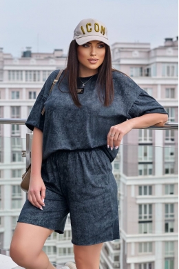 Жіночий костюм двійка з шортами колір сірий