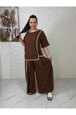Жіночий костюм двійка вільного крою кольору шоколад