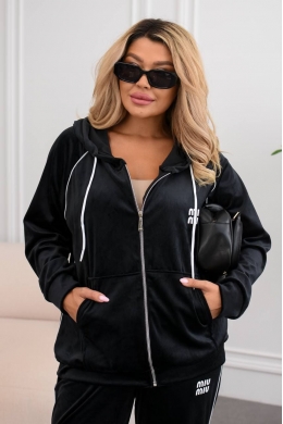 Жіночий велюровий костюм чорного кольору