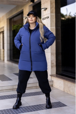 Жіноча куртка з капюшоном колір електрик