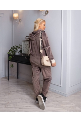 Жіночий костюм двійка з велюру колір мокко
