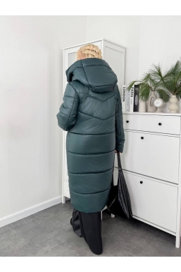 Жіноча зимова куртка смарагдового кольору