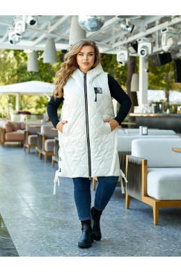 Подовжена жіноча демісезонна жилетка колір молочний