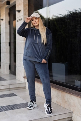 Жіночий велюровий костюм колір графіт