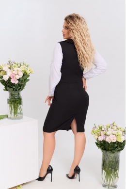 Жіночий костюм із класичною спідницею та жилетом чорного кольору