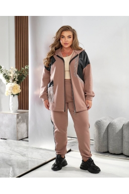 Жіночий стильний костюм двійка бежевого кольору
