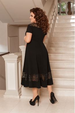 Жіноча нарядна сукня з мереживами чорного кольору