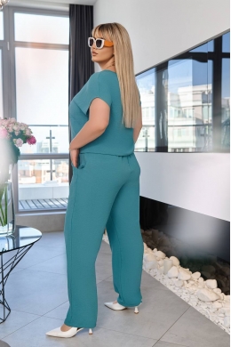 Жіночий костюм двійка з блузкою колір оливка