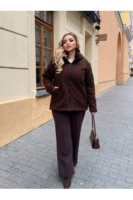 Жіночий полушубок шоколадного кольору