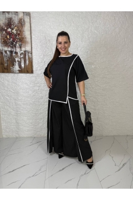 Жіночий костюм двійка вільного крою чорного кольору