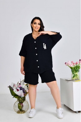 Жіночий костюм двійка з шортами колір чорний