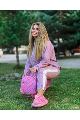 Жіночий спортивний костюм кольору фреза